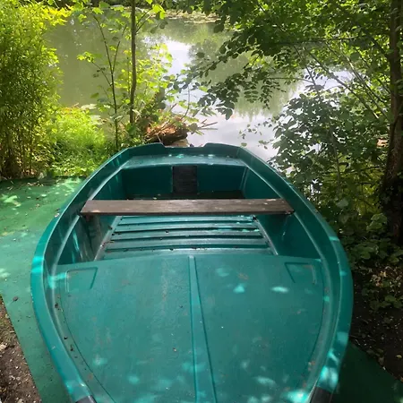 Jacuzzi Avec Vue Sur La Riviere L'yerres Daire